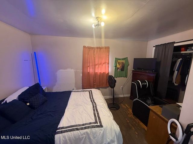 544 Demontluzin Avenue, Bay Saint Louis, MS 39520