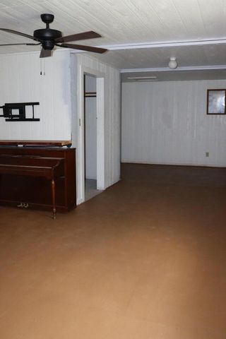 Rt 2 Box 2788, Seymour, MO 65746