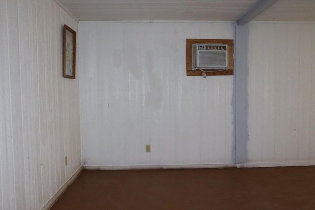 Rt 2 Box 2788, Seymour, MO 65746