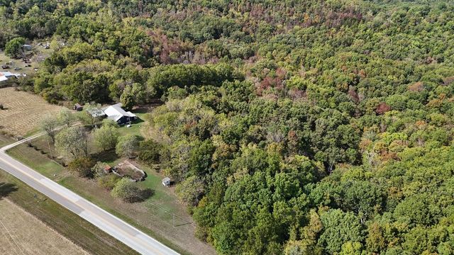 Rt 2 Box 2788, Seymour, MO 65746