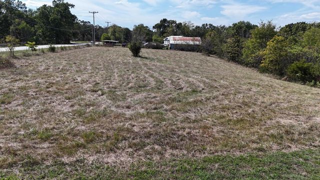 Rt 2 Box 2788, Seymour, MO 65746