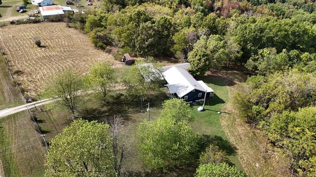 Rt 2 Box 2788, Seymour, MO 65746