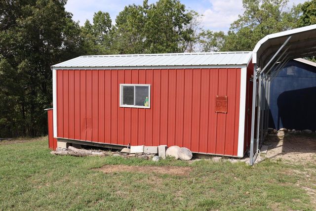 Rt 2 Box 2788, Seymour, MO 65746