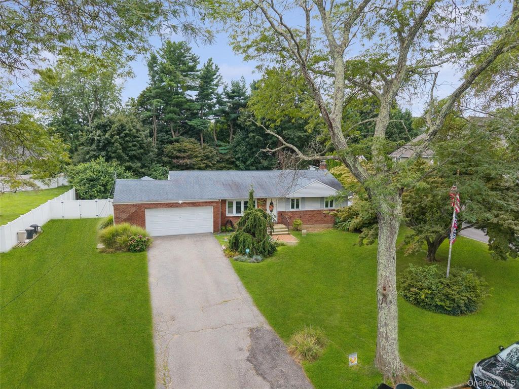 31 Ketay Drive N, East Northport, NY 11731 — exterior
