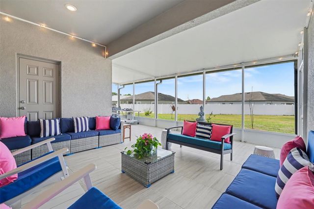 6749 ABBYWOOD LANE, Zephyrhills, FL 33541