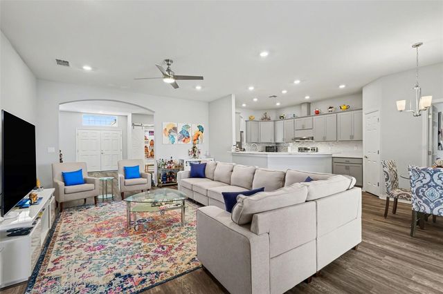 6749 ABBYWOOD LANE, Zephyrhills, FL 33541