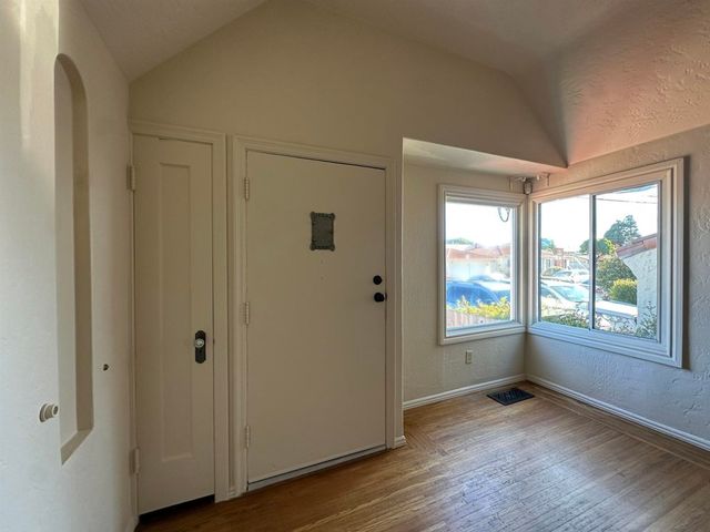 525 28th, Richmond, CA 94804