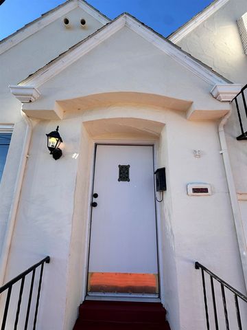 525 28th, Richmond, CA 94804