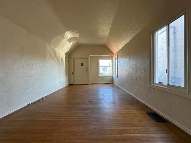 525 28th, Richmond, CA 94804