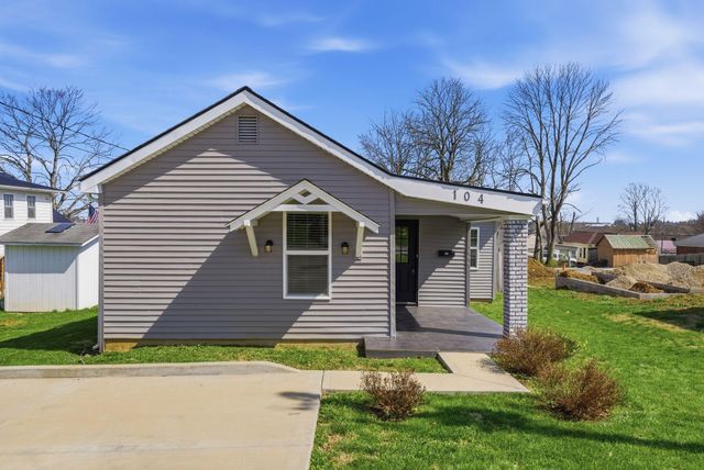 104 4th Street, Cynthiana, KY 41031