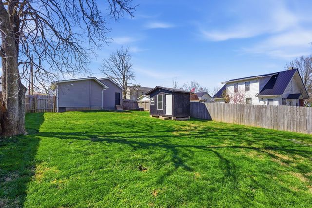 104 4th Street, Cynthiana, KY 41031