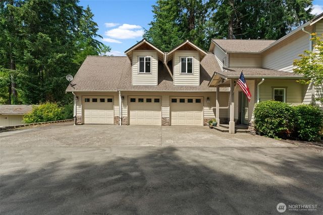 4443 Boston Harbor Road NE, Olympia, WA 98506