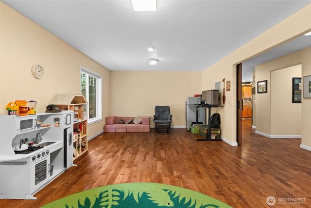 4443 Boston Harbor Road NE, Olympia, WA 98506