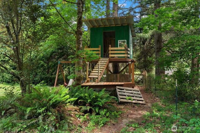 4443 Boston Harbor Road NE, Olympia, WA 98506