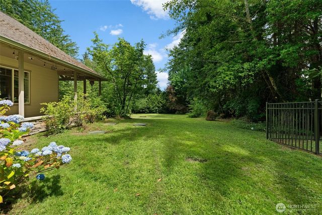 4443 Boston Harbor Road NE, Olympia, WA 98506