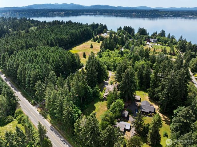 4443 Boston Harbor Road NE, Olympia, WA 98506