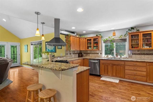 4443 Boston Harbor Road NE, Olympia, WA 98506