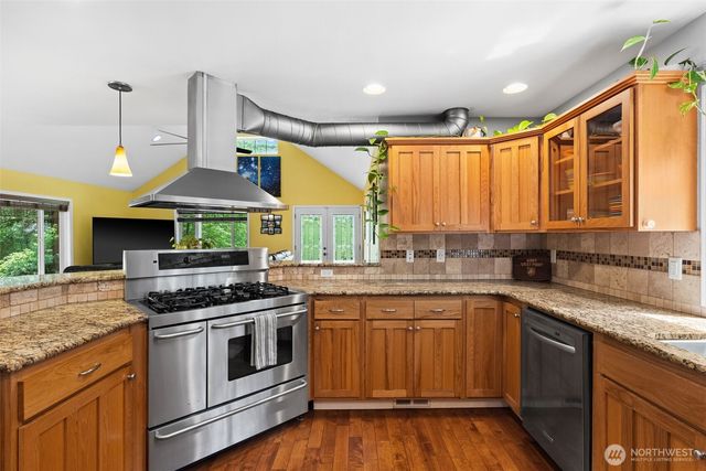 4443 Boston Harbor Road NE, Olympia, WA 98506