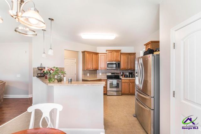 101 Shady Bank Lane, Byron, GA 31008