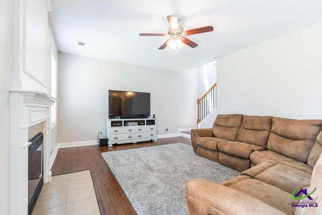 101 Shady Bank Lane, Byron, GA 31008