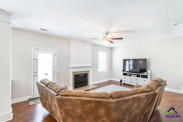 101 Shady Bank Lane, Byron, GA 31008
