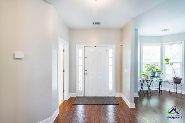 101 Shady Bank Lane, Byron, GA 31008