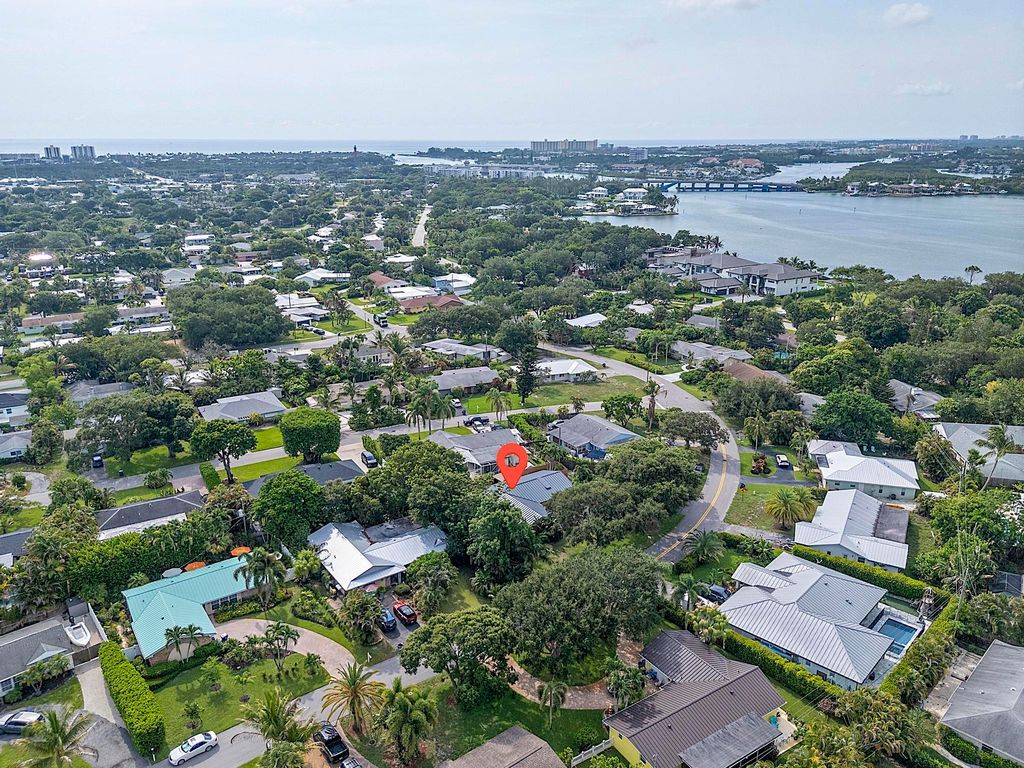 119 W NORFOLK Road, Jupiter, FL 33469