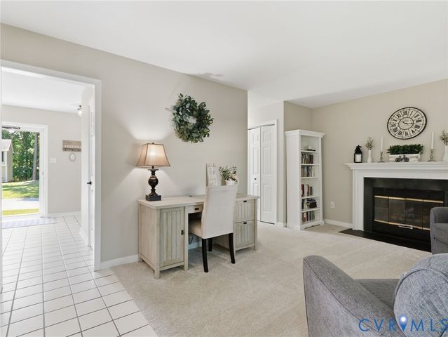 9549 Benbow Rd, North Chesterfield, VA 23235