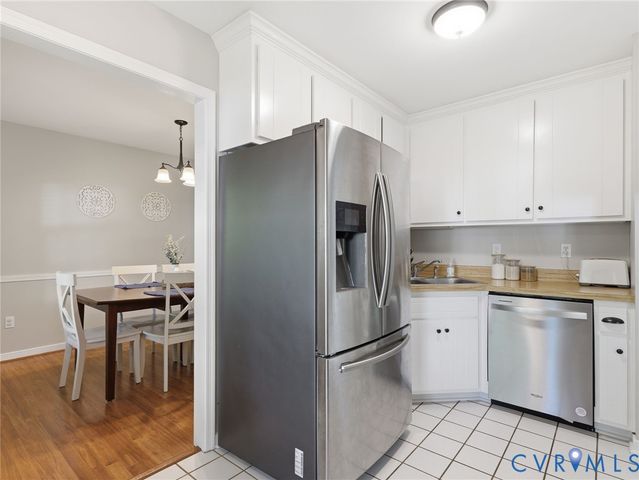 9549 Benbow Rd, North Chesterfield, VA 23235