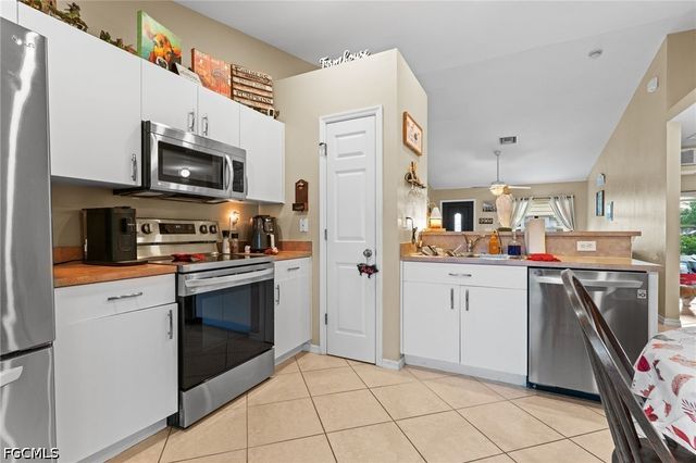 3630 NE 11th PL, Cape Coral, FL 33909