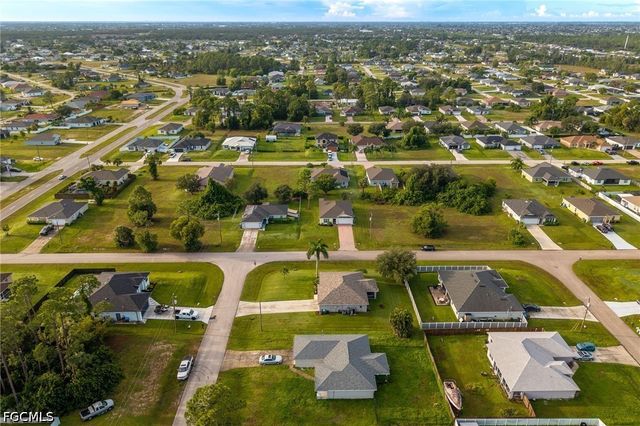 3630 NE 11th PL, Cape Coral, FL 33909