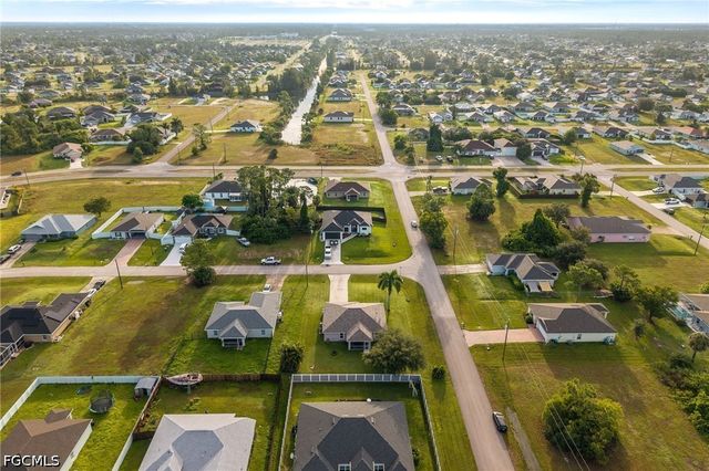 3630 NE 11th PL, Cape Coral, FL 33909