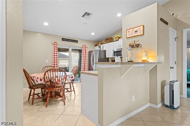 3630 NE 11th PL, Cape Coral, FL 33909