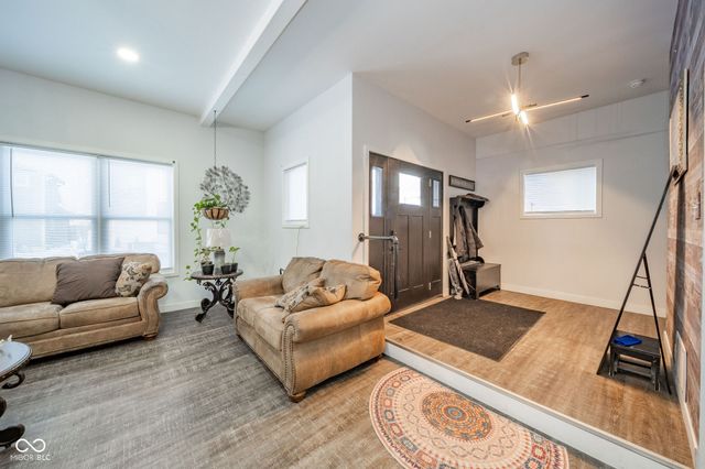 1107 N Hamilton Avenue, Indianapolis, IN 46201