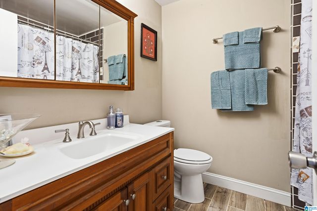 2048 WHITE POST ROAD, Hueytown, AL 35023