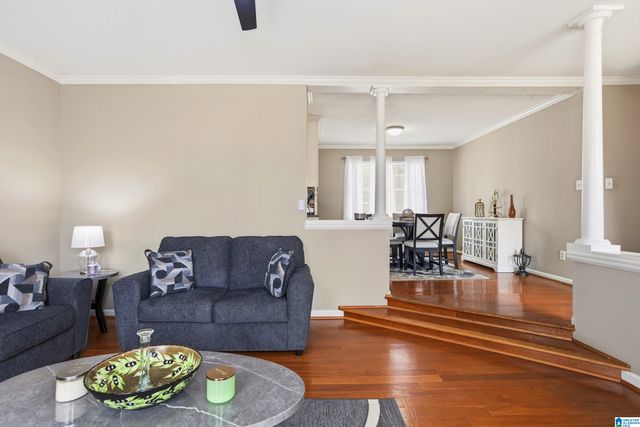 2048 WHITE POST ROAD, Hueytown, AL 35023