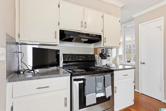 2048 WHITE POST ROAD, Hueytown, AL 35023