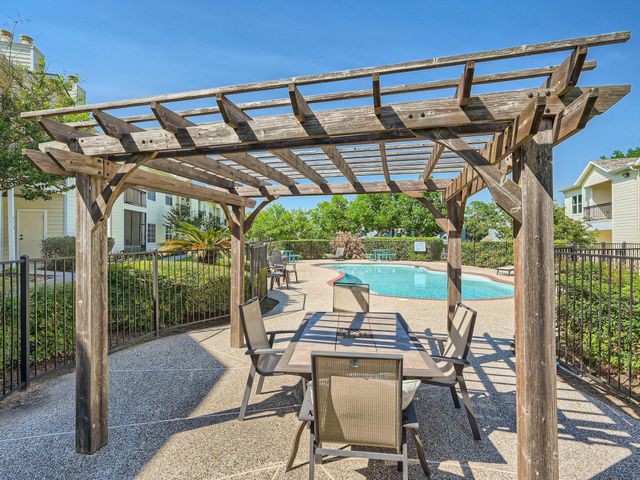 12565 Melville Drive 311, Montgomery, TX 77356