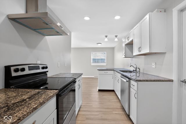 4402 Lesley Avenue, Indianapolis, IN 46226