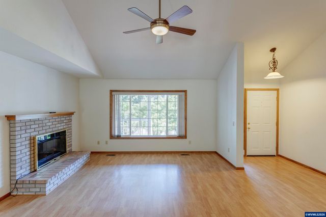 2062 NW Myrtlewood Wy, Corvallis, OR 97330