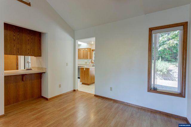 2062 NW Myrtlewood Wy, Corvallis, OR 97330