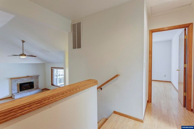 2062 NW Myrtlewood Wy, Corvallis, OR 97330