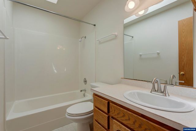 2062 NW Myrtlewood Wy, Corvallis, OR 97330