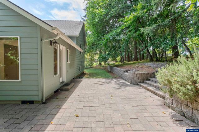 2062 NW Myrtlewood Wy, Corvallis, OR 97330