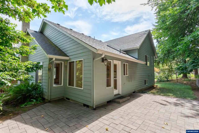 2062 NW Myrtlewood Wy, Corvallis, OR 97330