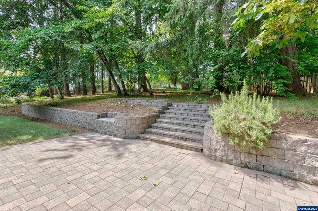 2062 NW Myrtlewood Wy, Corvallis, OR 97330