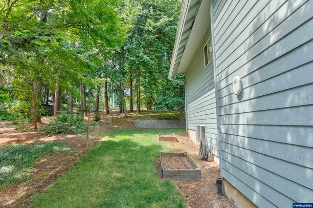 2062 NW Myrtlewood Wy, Corvallis, OR 97330