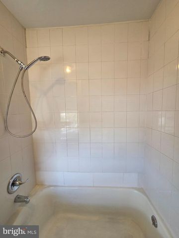 510 MAPLE ST, Reading, PA 19602