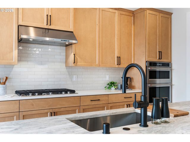 1518 S 39TH Pl, Ridgefield, WA 98642