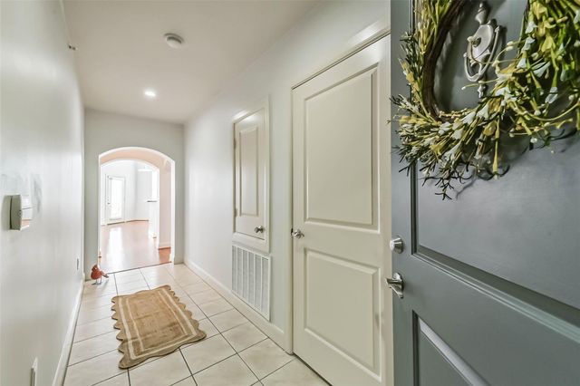 1010 Rosine St Street 49, Houston, TX 77019